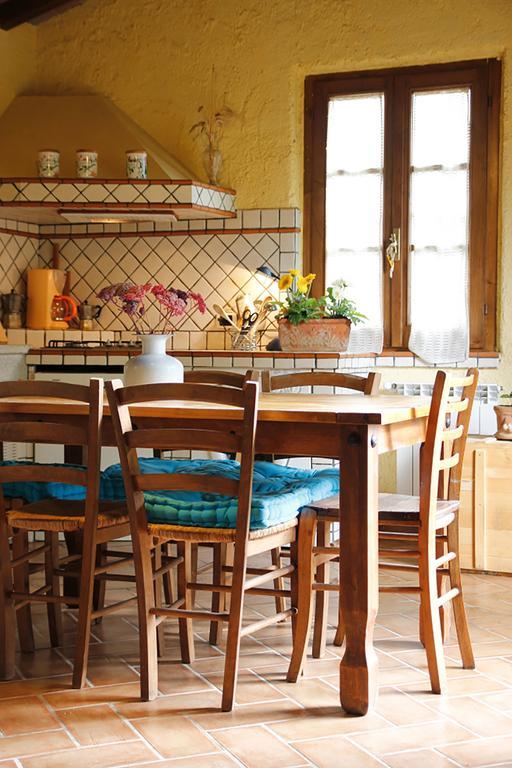 Casale Vigna Carbona Guest House Джаворано Екстериор снимка